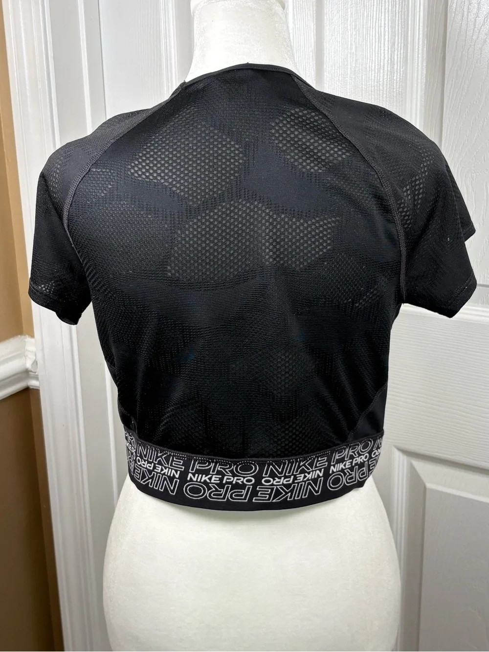 Nike Black Crop Performance Tee with White Swoosh A101